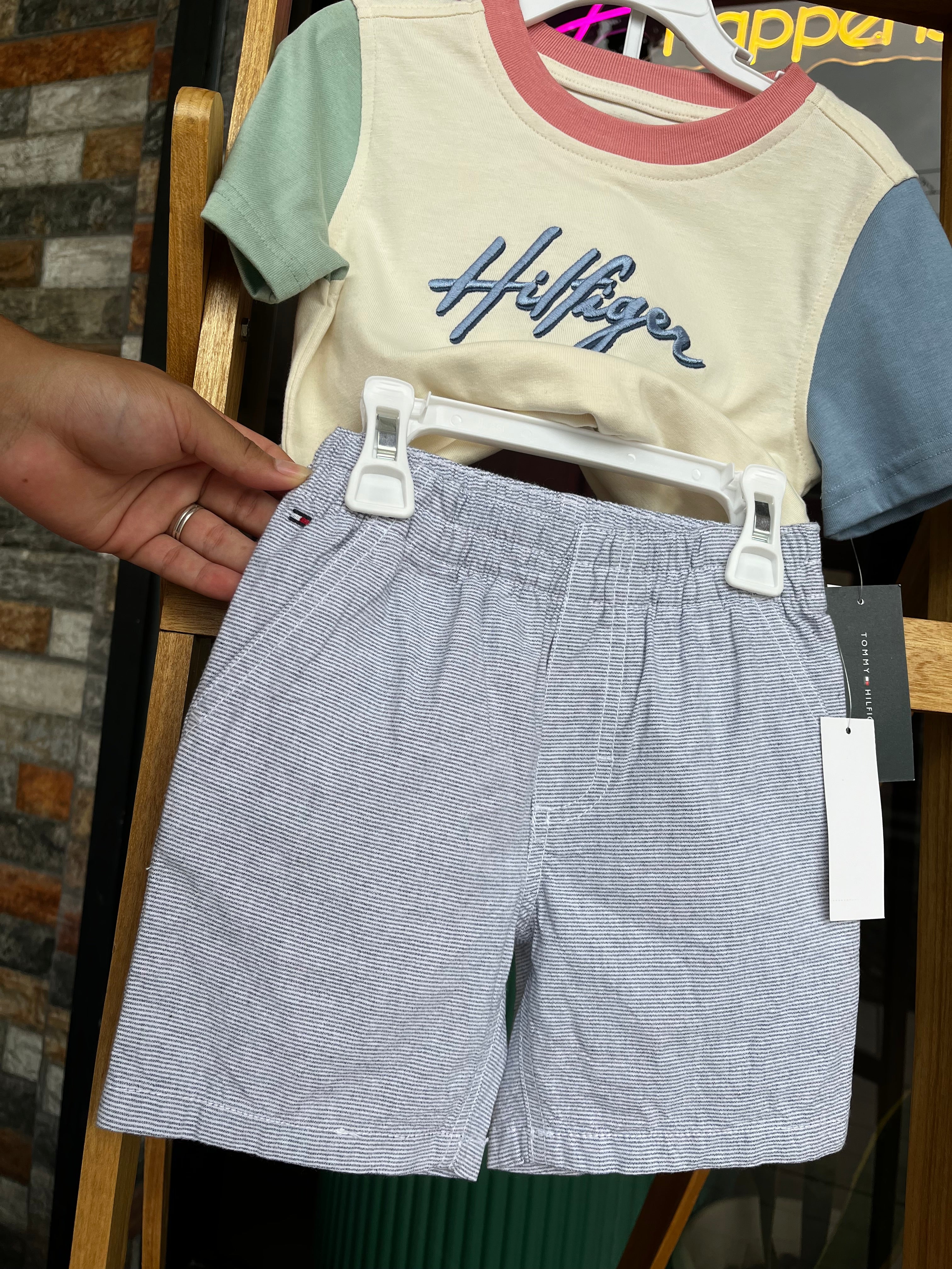 Tommy Hilfiger| 3 años