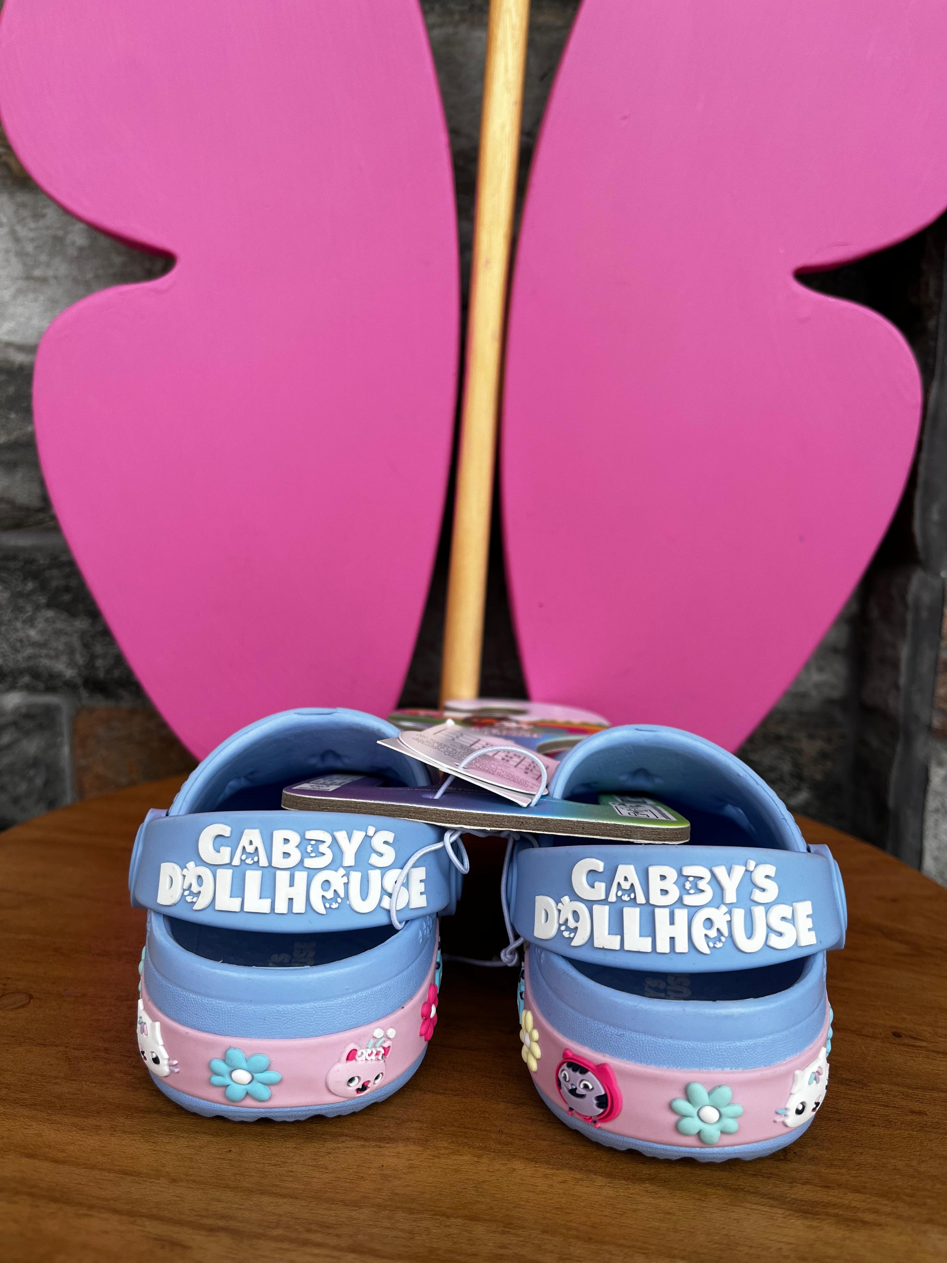 Gabby’s doll house Crocs 🌸