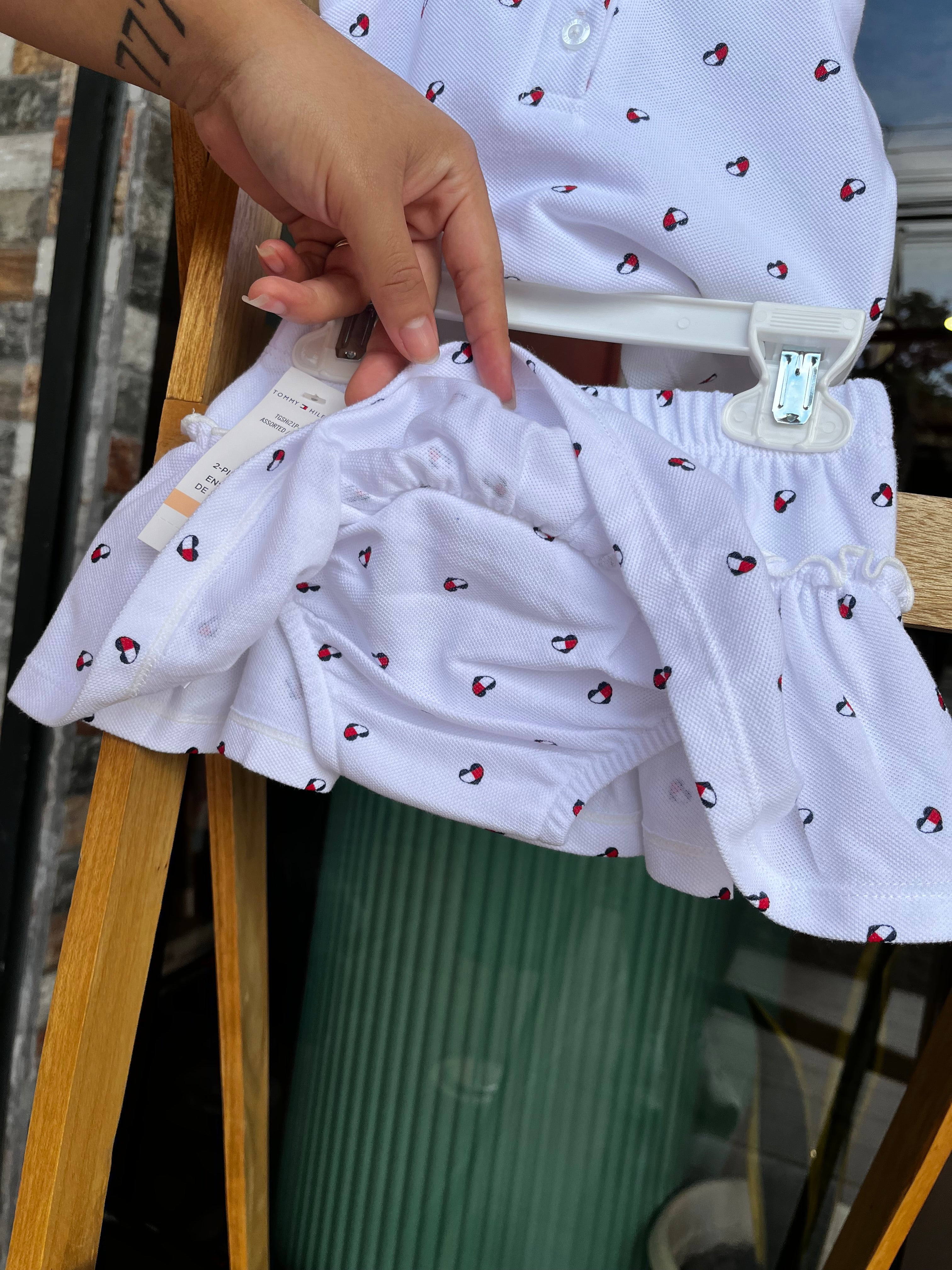 Tommy Hilfiger | 18 Meses