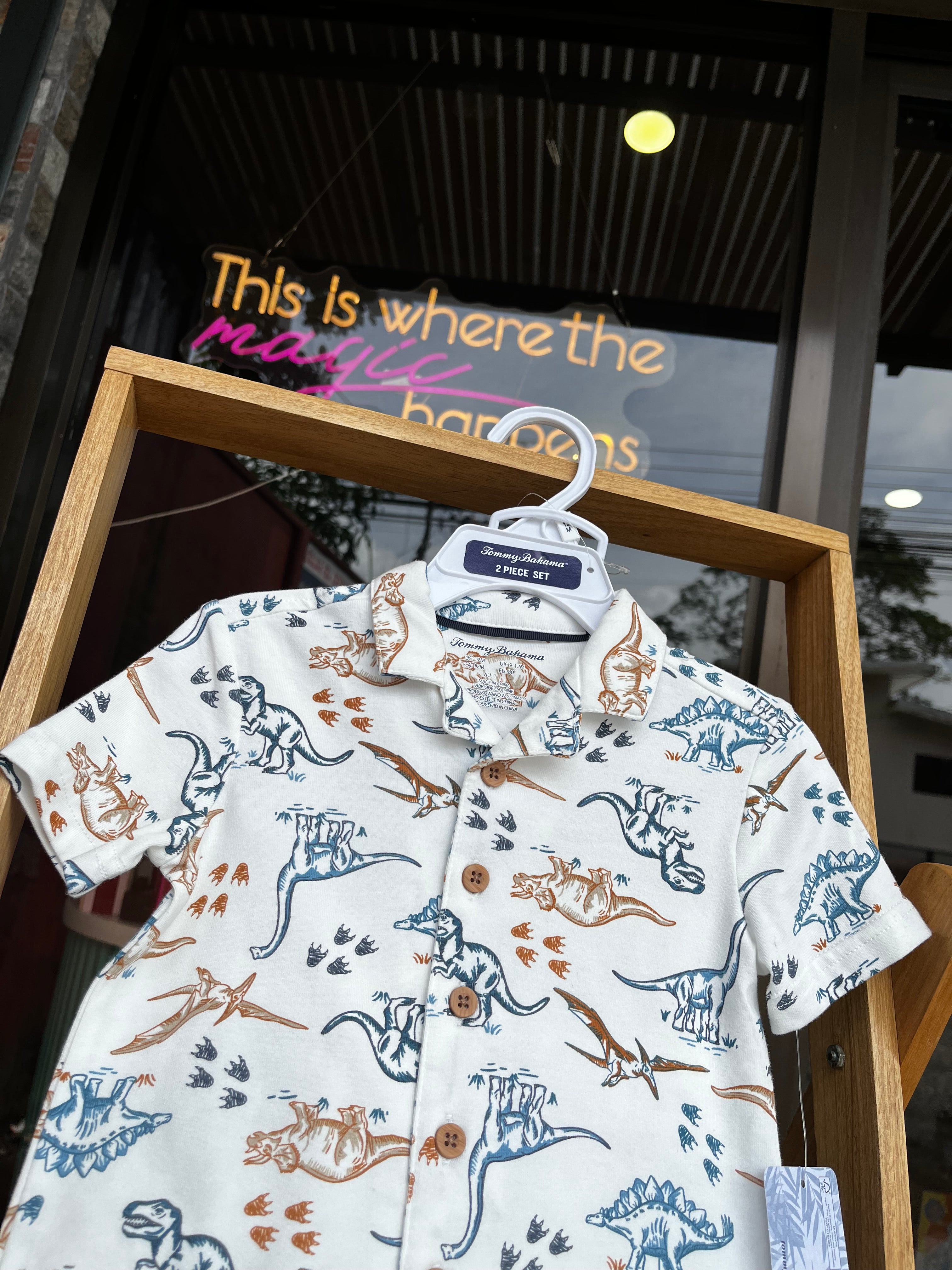 Tommy Bahama set
