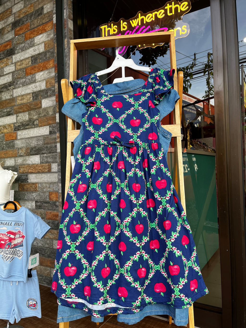 Apple dress 🍎