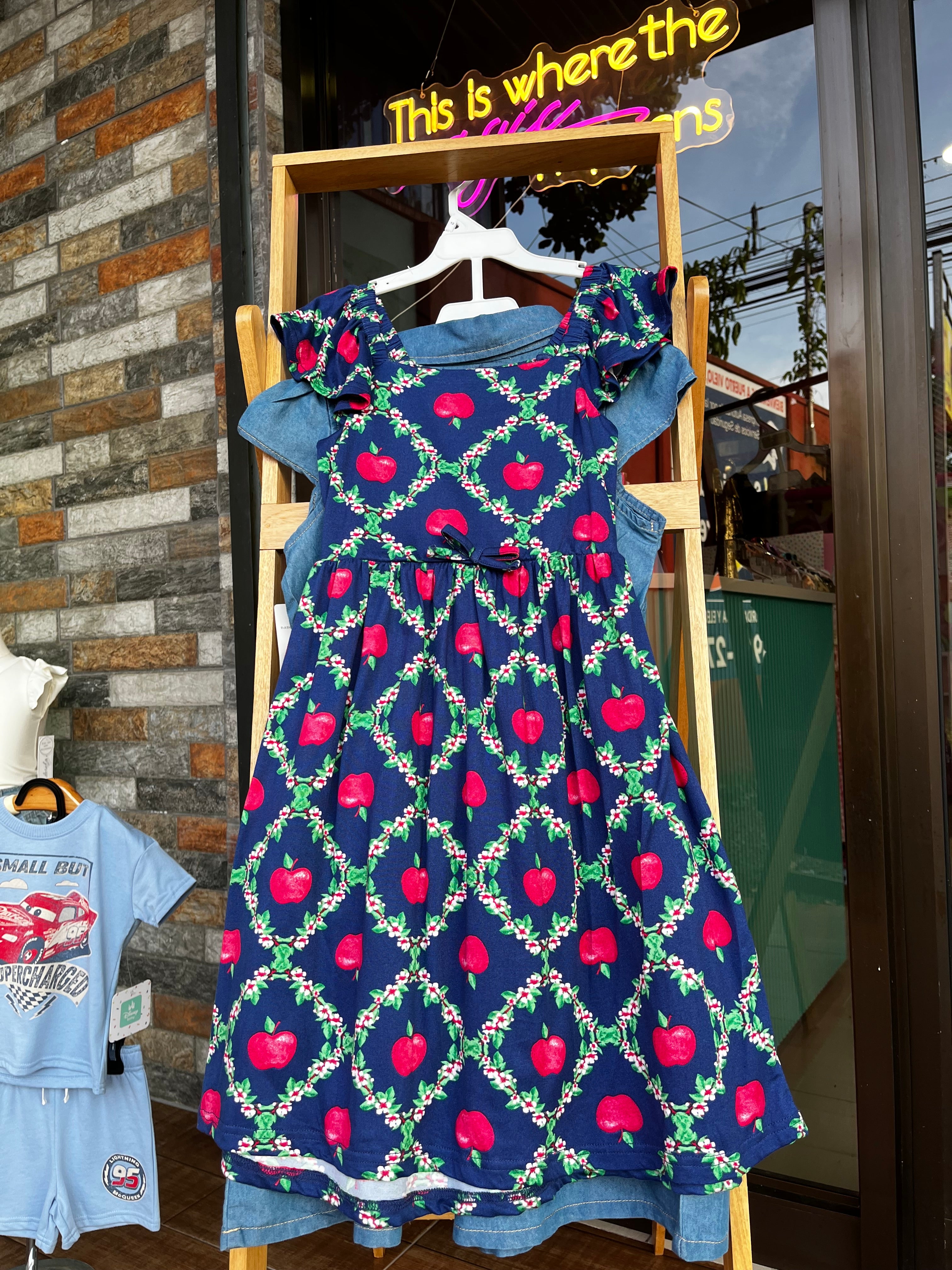 Apple dress 🍎