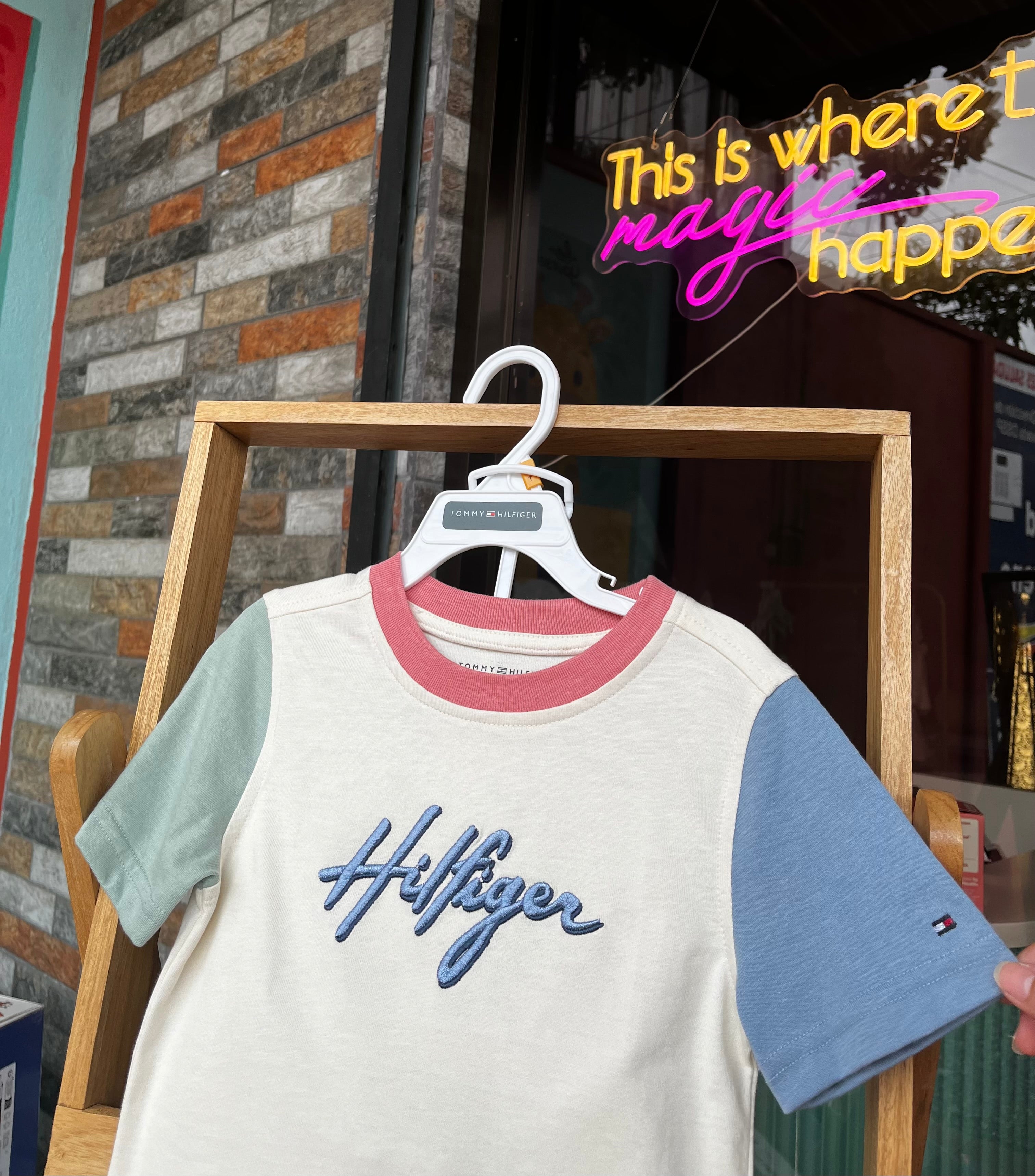 Tommy Hilfiger| 3 años