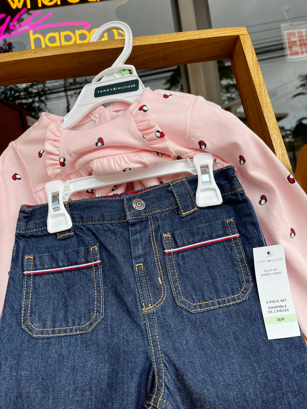 Tommy Hilfiger set